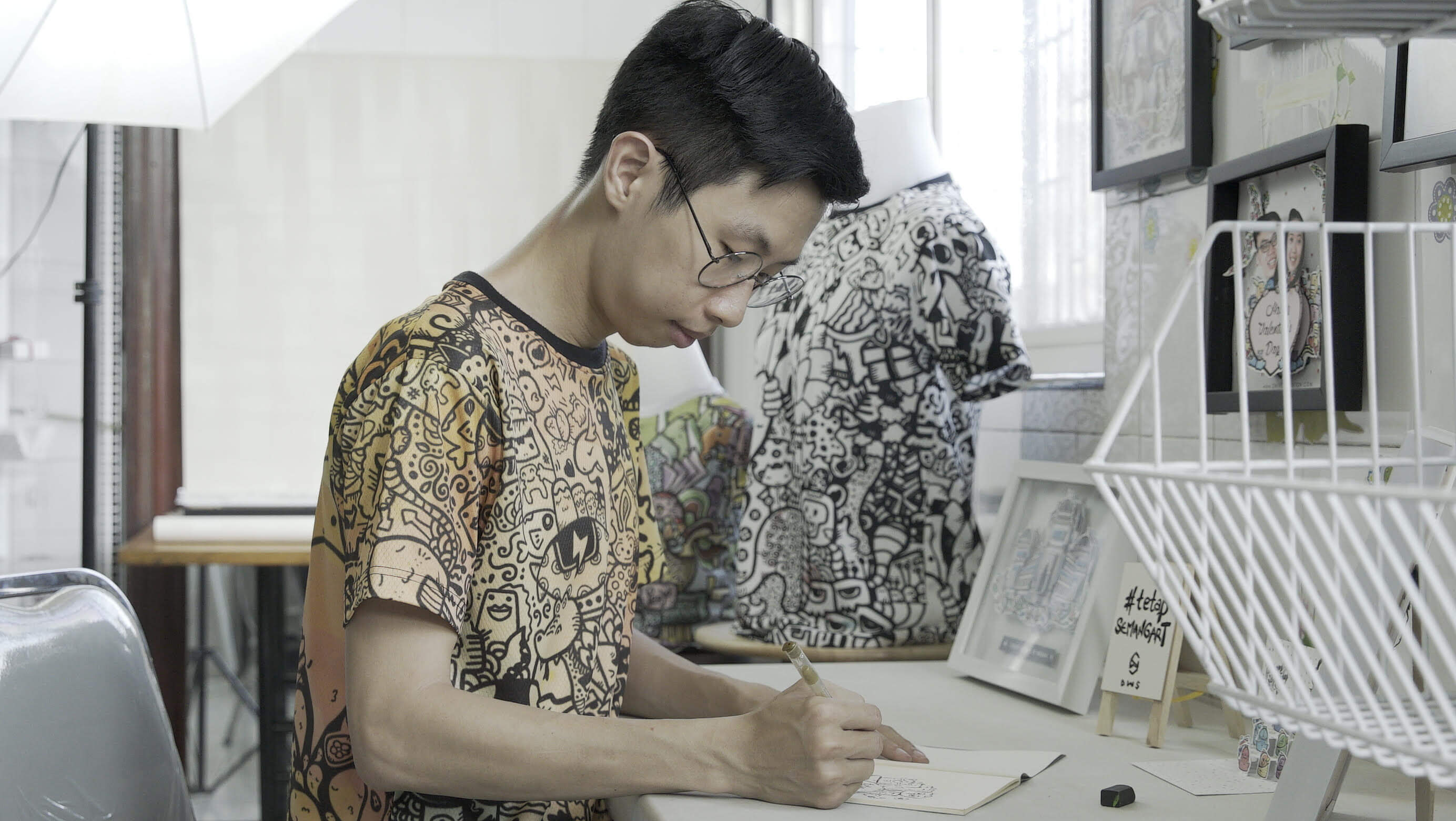 Banting Setir Dari Programming ke Doodle, Ini Sosok David Wijaya